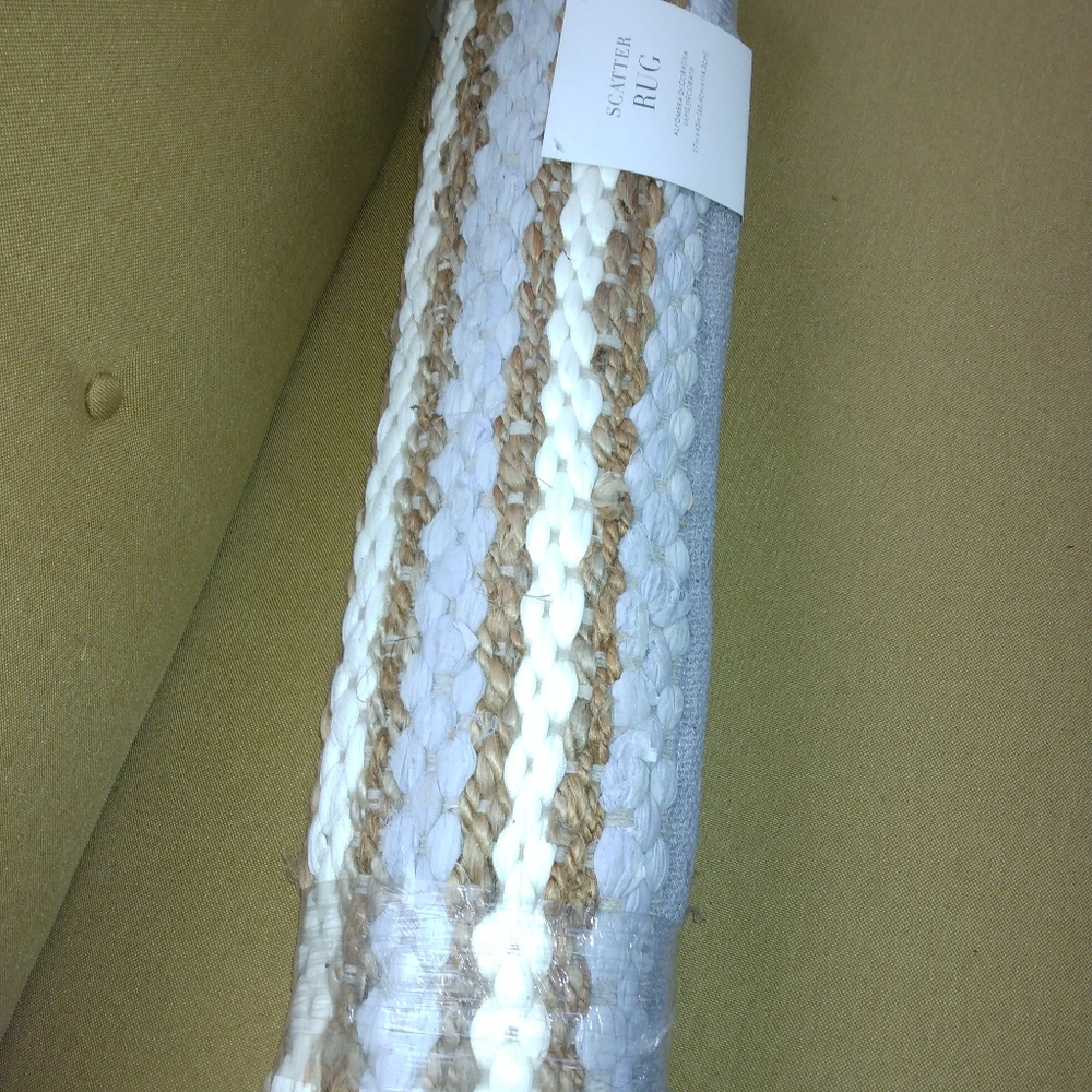 Scatter Rug - woven
